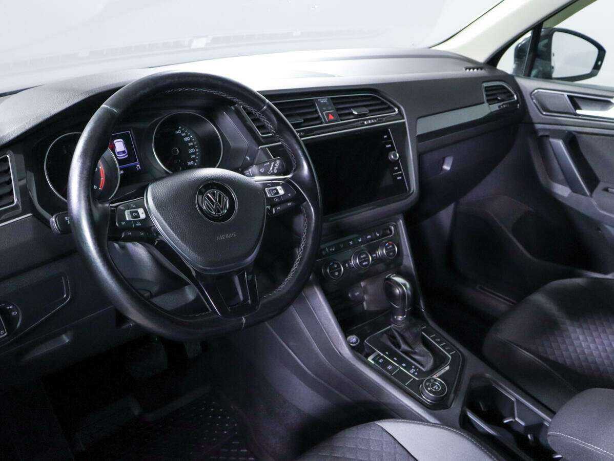 Volkswagen Tiguan б/у, 2018, Роботизированная. Фото: #11