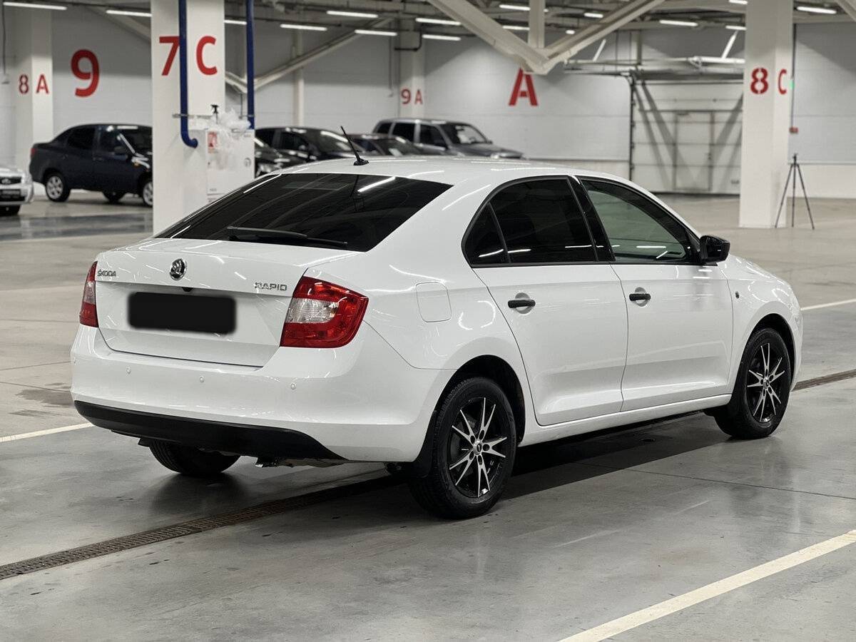 Skoda Rapid б/у, 2016, Механическая. Фото: #4