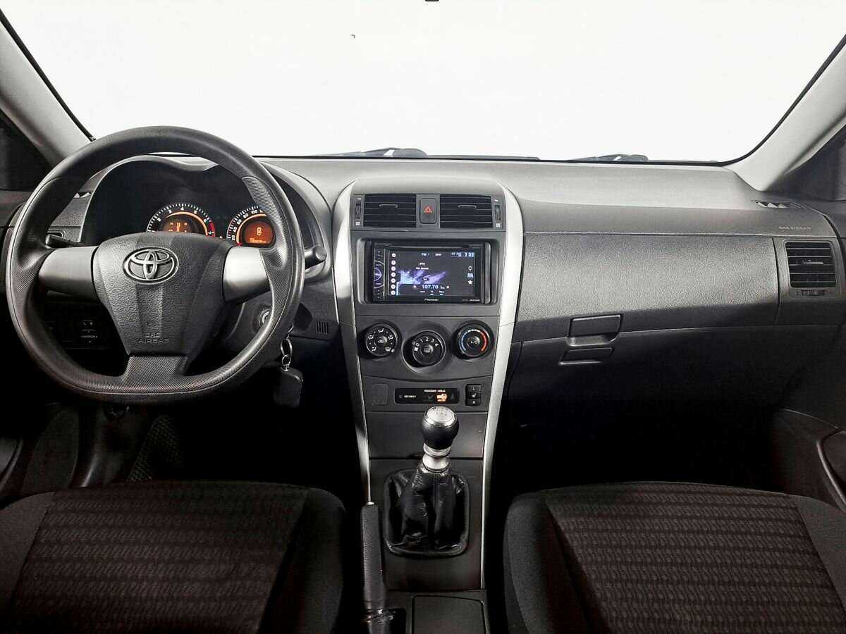 Toyota Corolla б/у, 2012, Механическая. Фото: #11