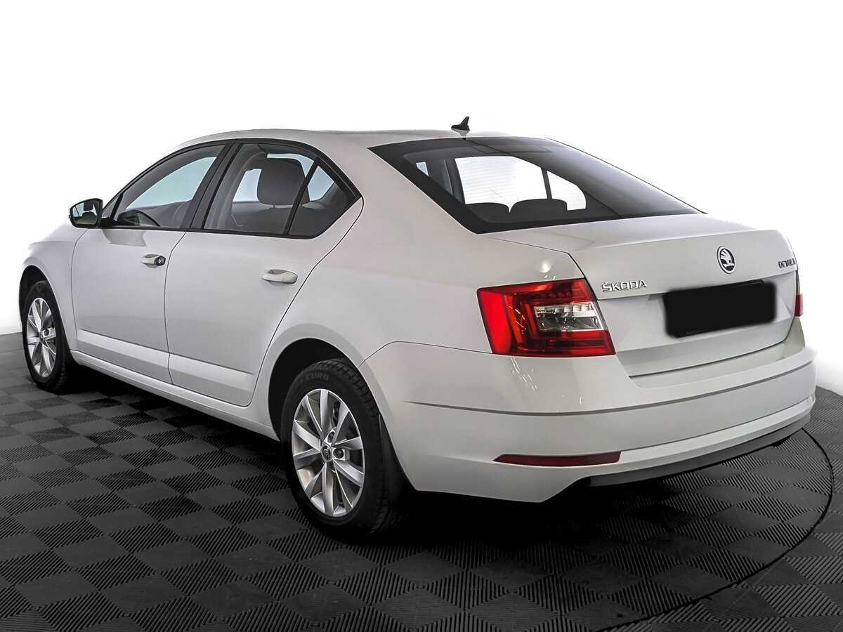 Skoda Octavia б/у, 2019, Механическая. Фото: #6