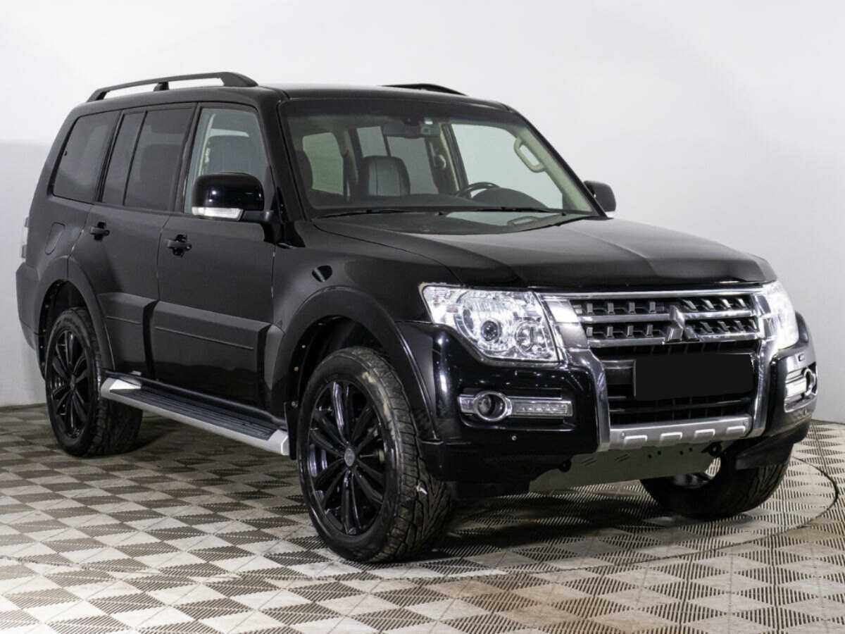 Mitsubishi Pajero б/у, 2015, Автоматическая. Фото: #2