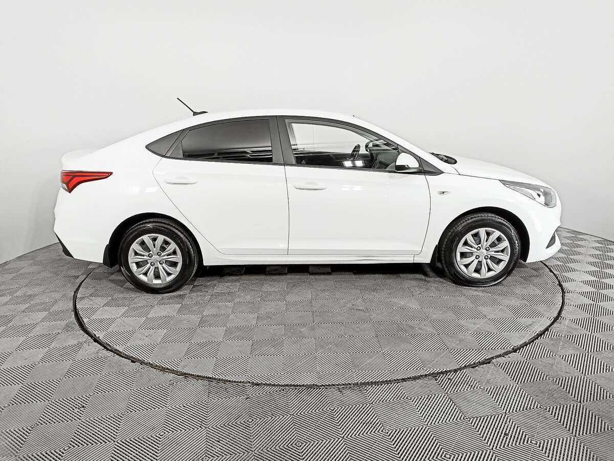 Hyundai Solaris б/у, 2017, Автоматическая. Фото: #3