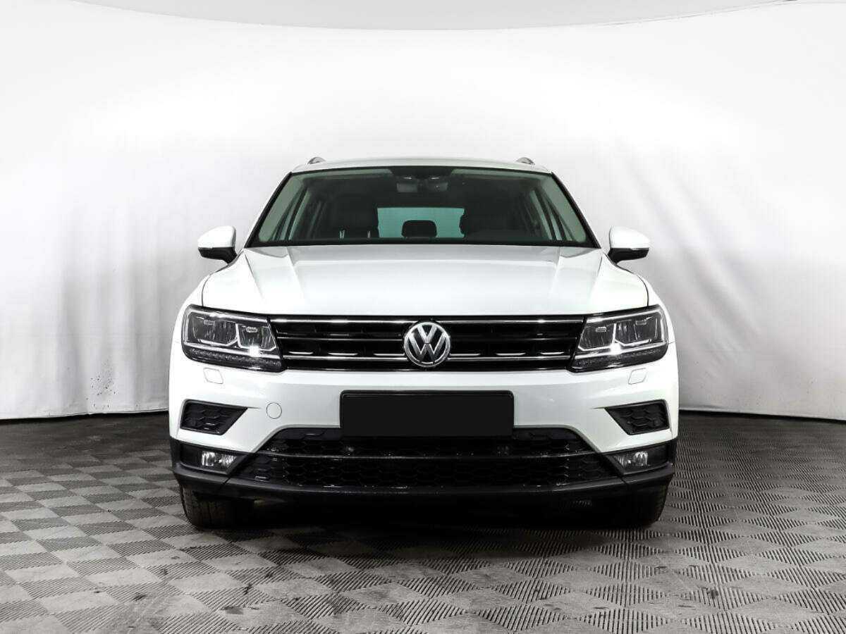 Volkswagen Tiguan б/у, 2017, Роботизированная. Фото: #1