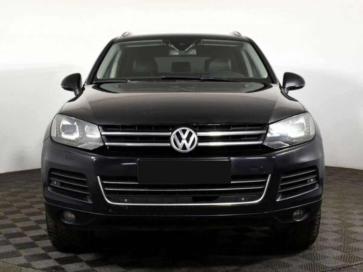 Volkswagen Touareg б/у, 2014, Автоматическая. Фото: #1