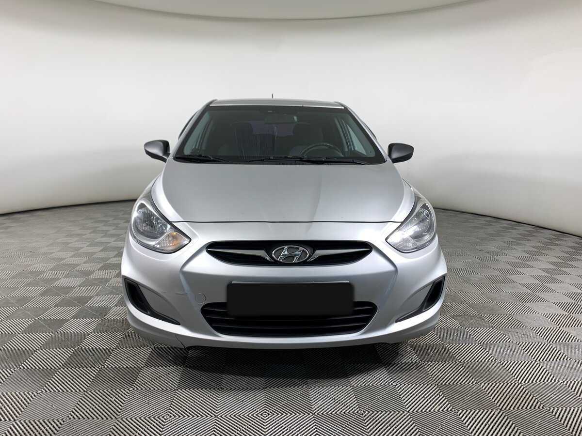 Hyundai Solaris б/у, 2013, Автоматическая. Фото: #1