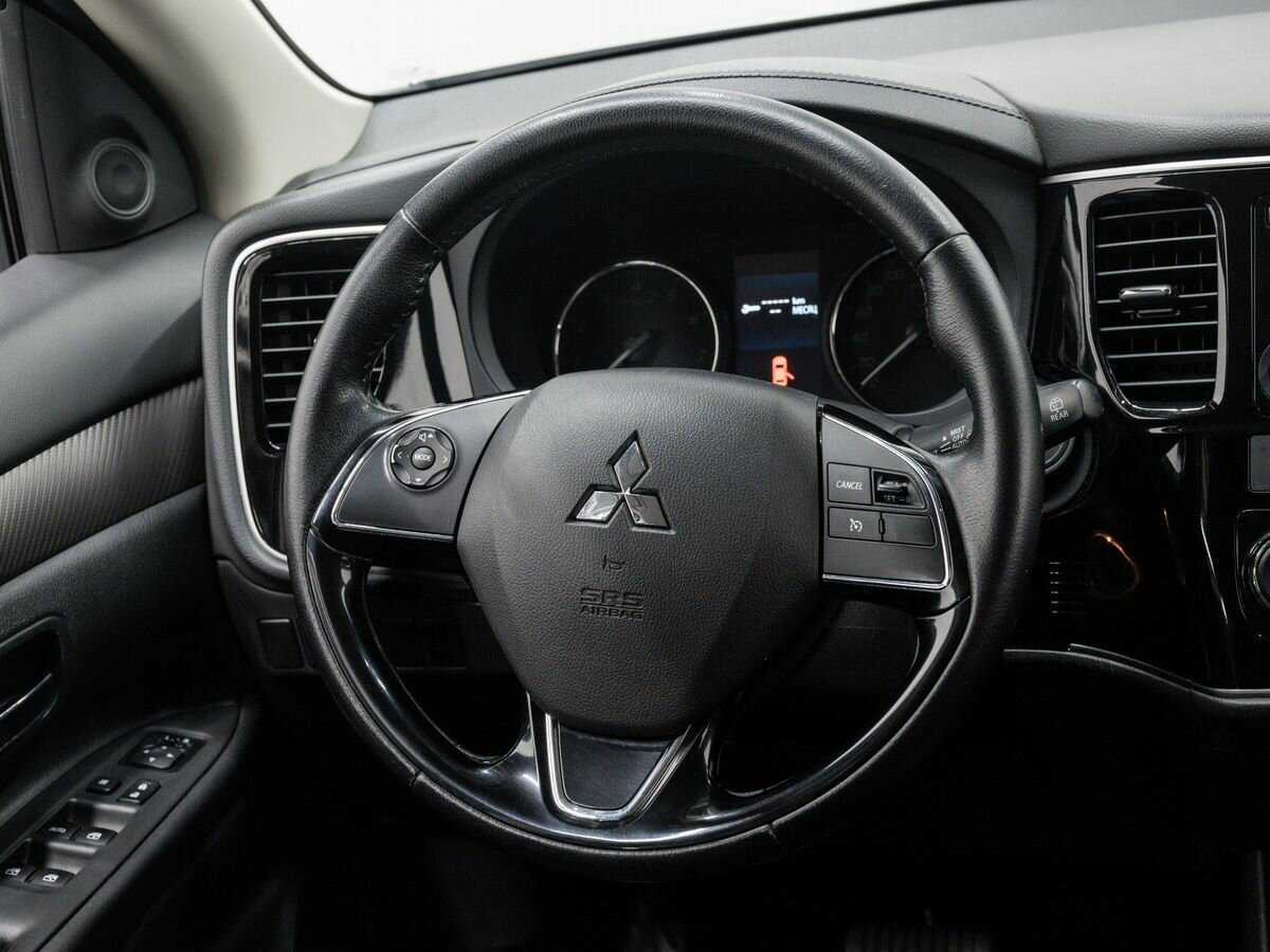 Mitsubishi Outlander б/у, 2016, Вариатор. Фото: #12