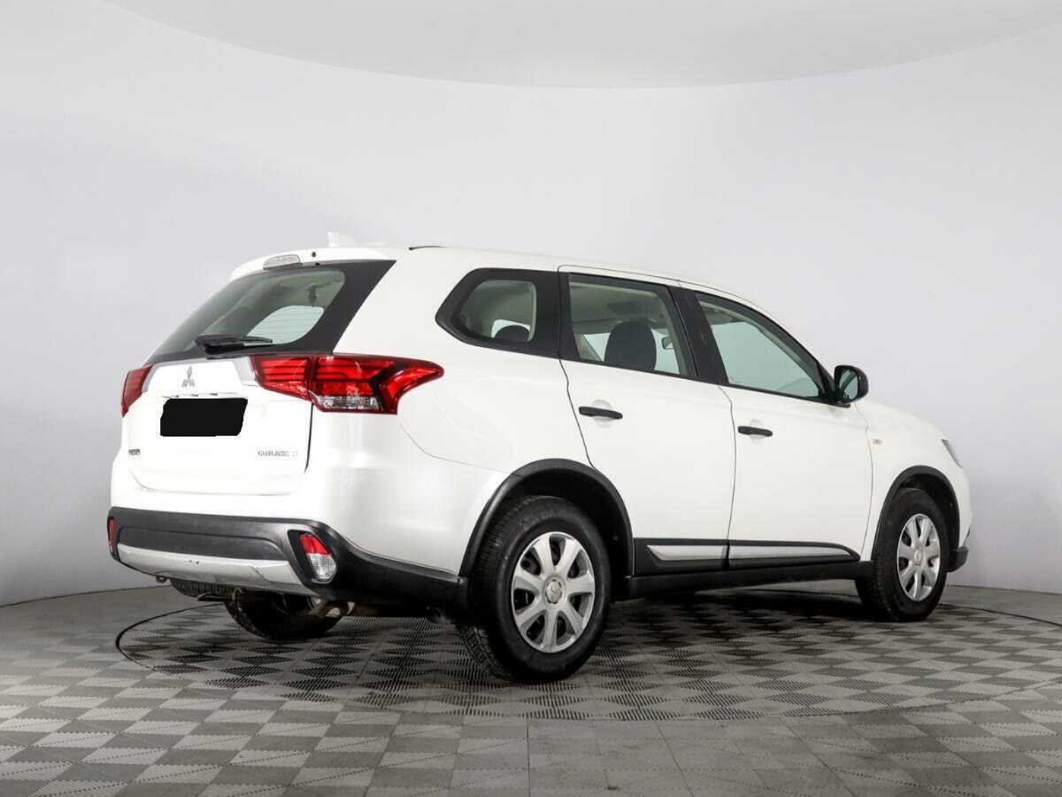 Mitsubishi Outlander б/у, 2018, Вариатор. Фото: #4