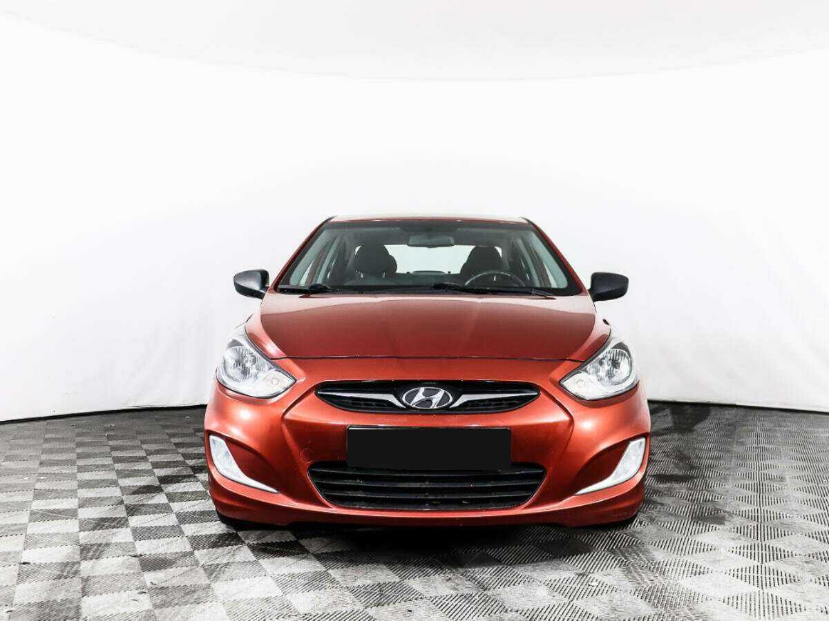 Hyundai Solaris б/у, 2014, Автоматическая. Фото: #1