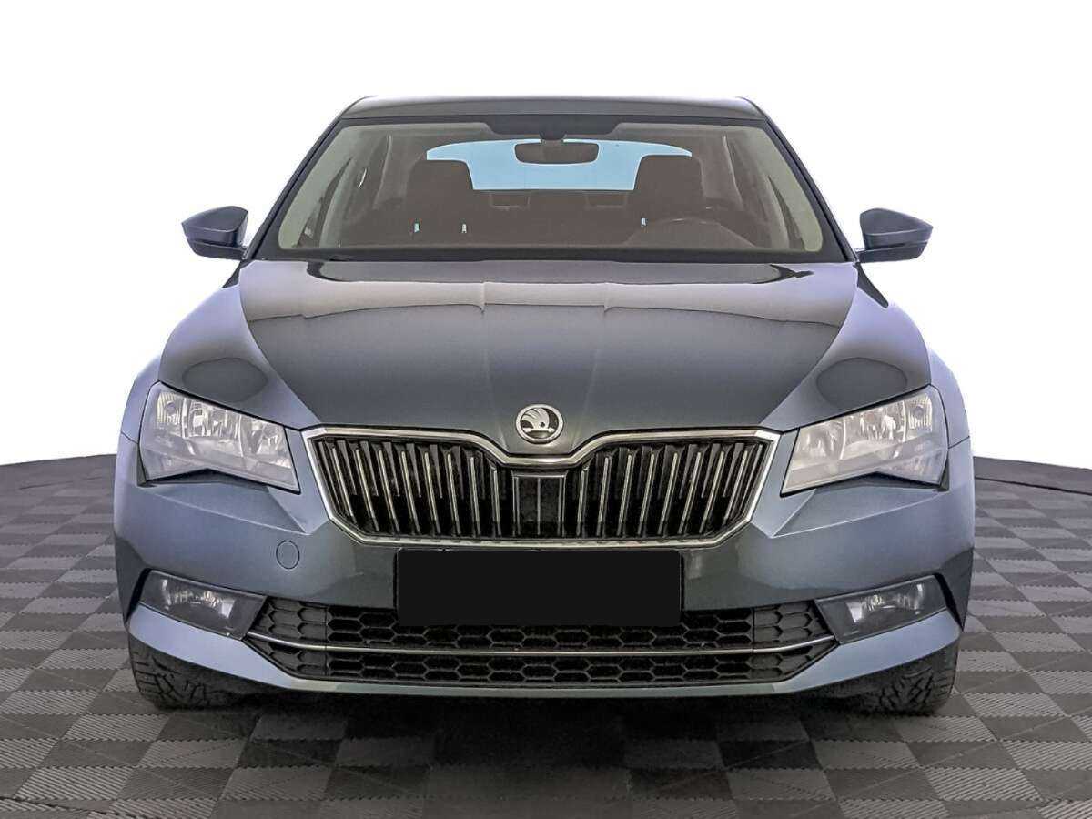 Skoda Superb б/у, 2019, Роботизированная. Фото: #1