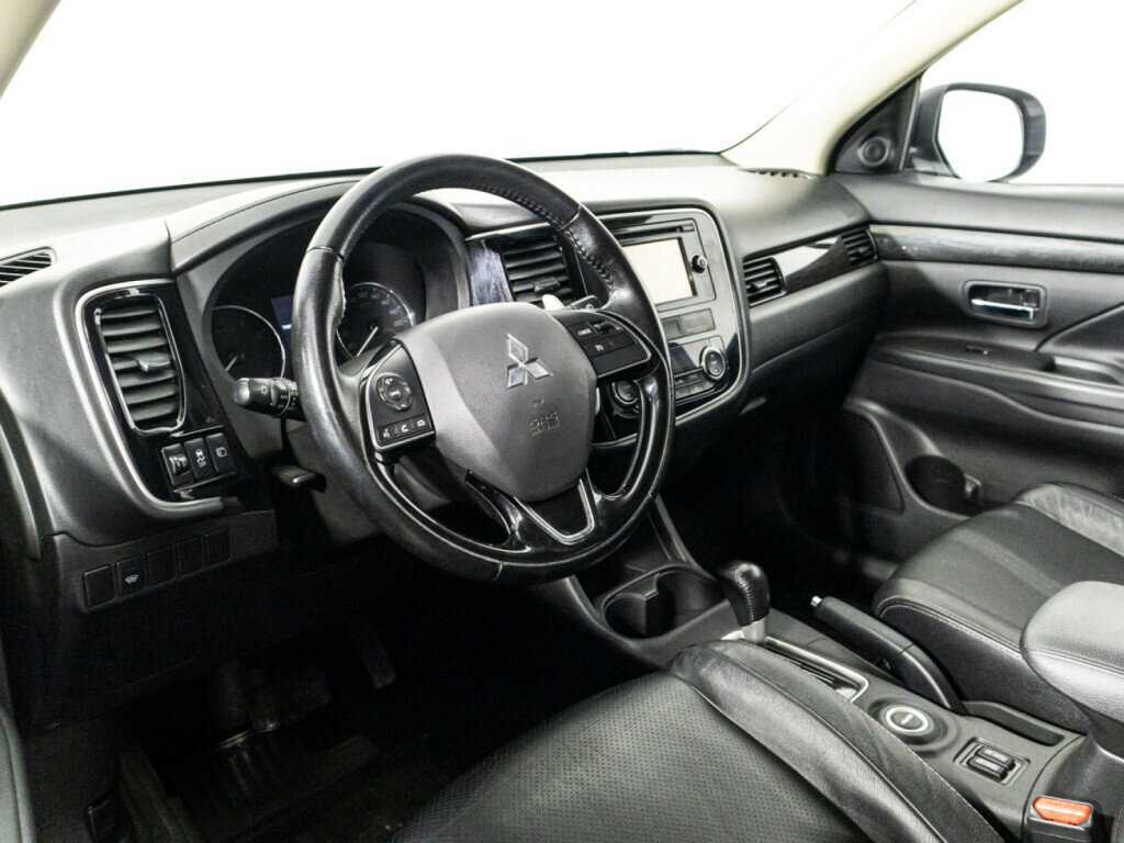 Mitsubishi Outlander б/у, 2016, Вариатор. Фото: #10