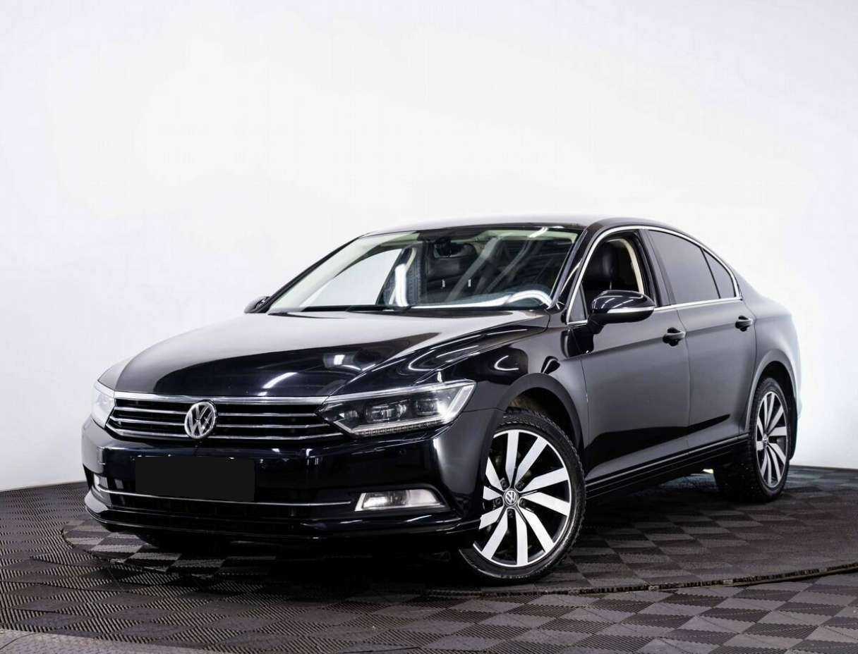 Volkswagen Passat б/у, 2019, Роботизированная. Посмотреть фото