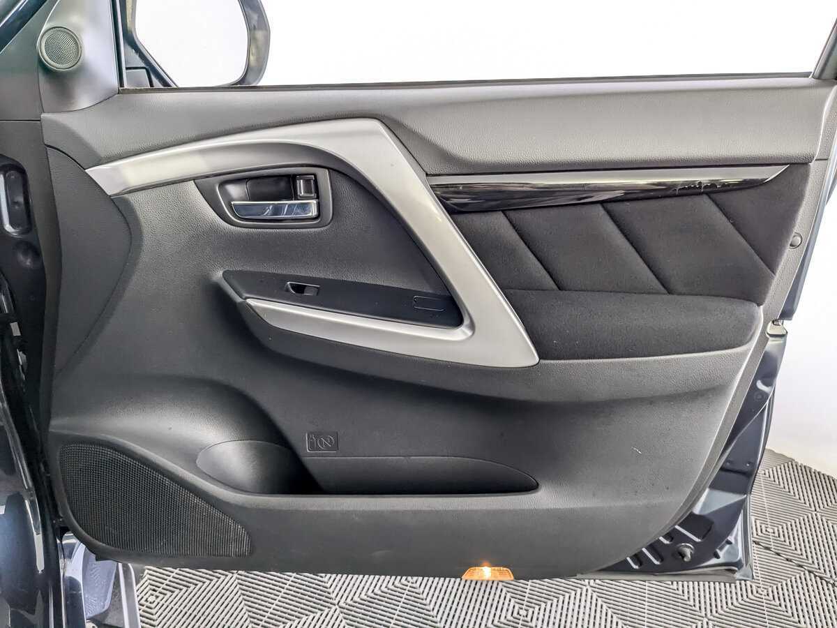 Mitsubishi Pajero Sport б/у, 2019, Автоматическая. Фото: #21
