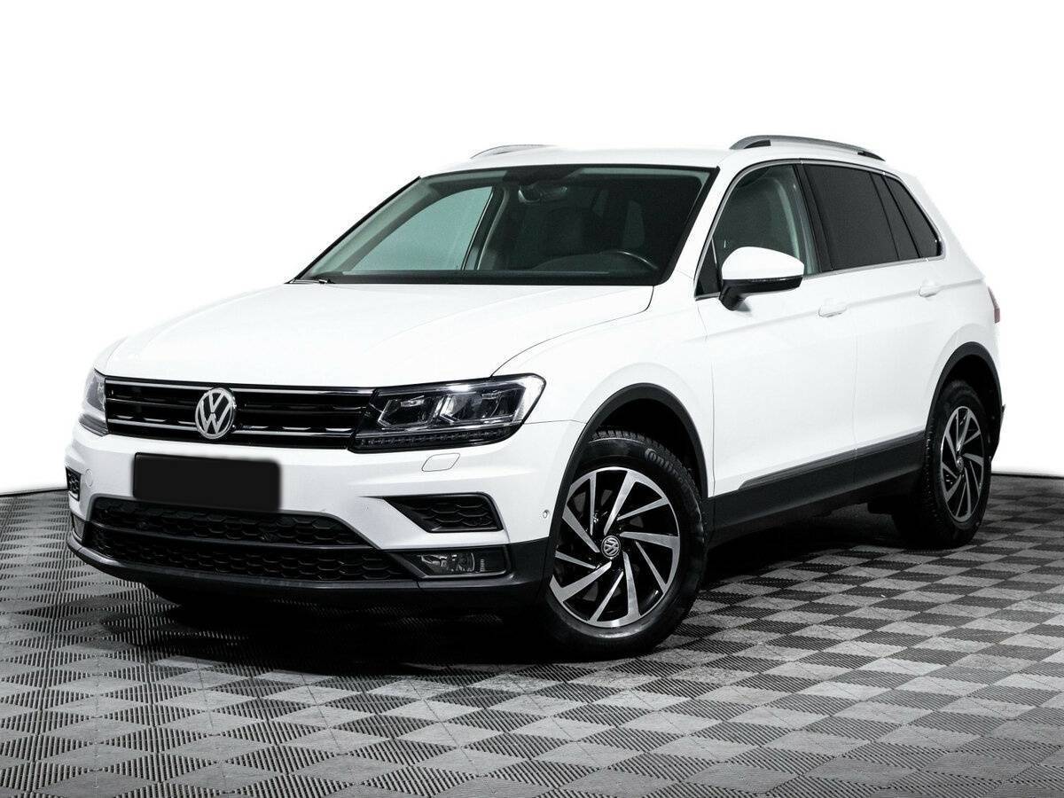 Volkswagen Tiguan б/у, 2018, Роботизированная. Посмотреть фото