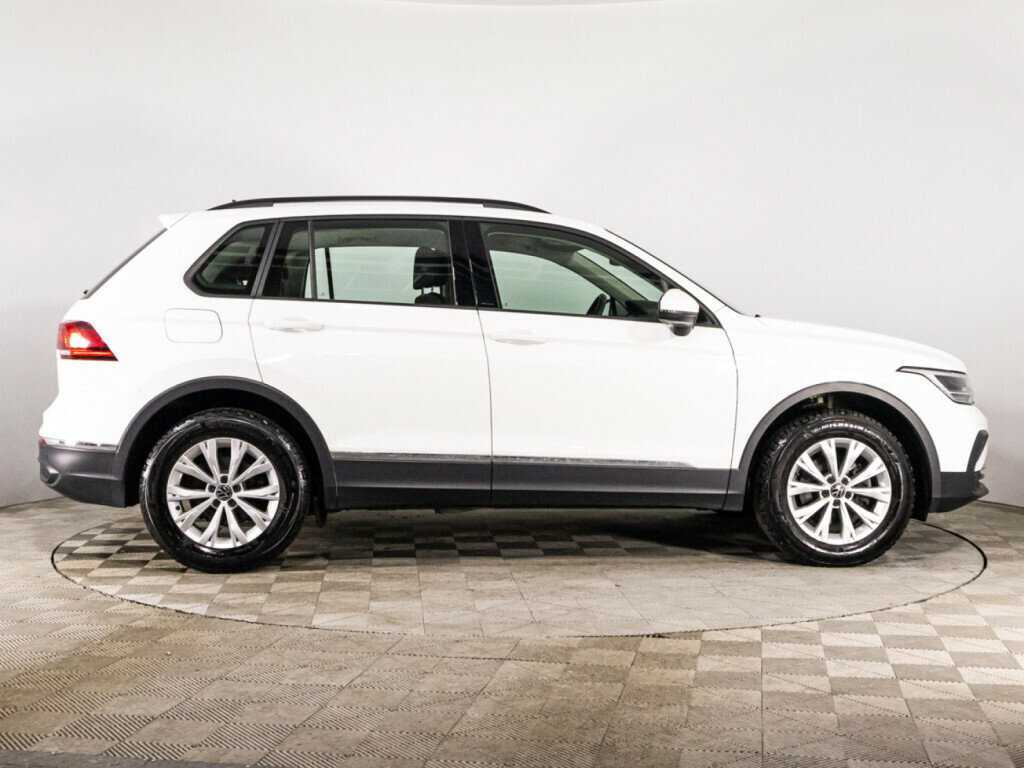 Volkswagen Tiguan б/у, 2021, Роботизированная. Фото: #3