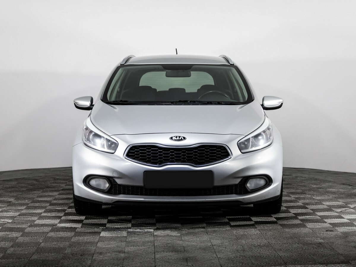 Kia Ceed б/у, 2014, Механическая. Фото: #1
