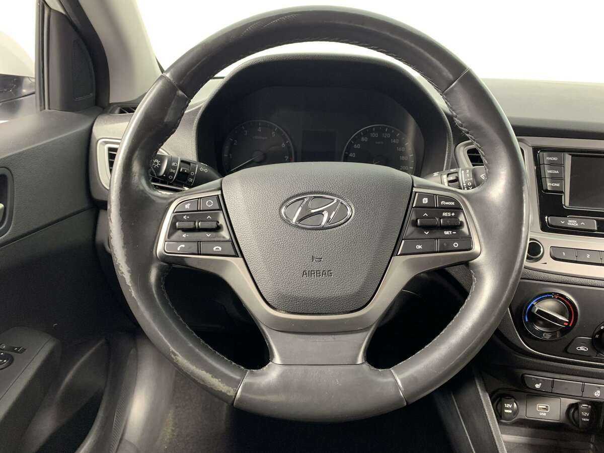 Hyundai Solaris б/у, 2019, Механическая. Фото: #18