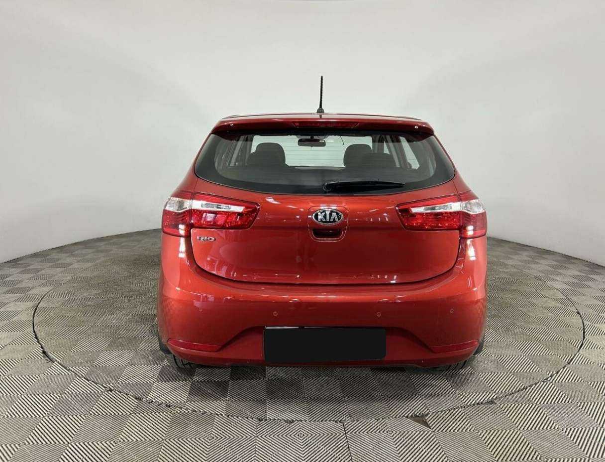 Kia Rio б/у, 2013, Автоматическая. Фото: #2