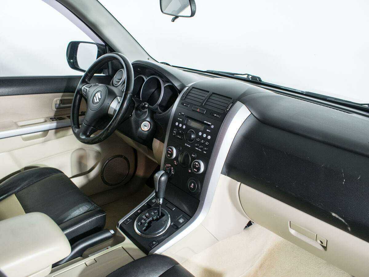 Suzuki Grand Vitara б/у, 2013, Автоматическая. Фото: #8