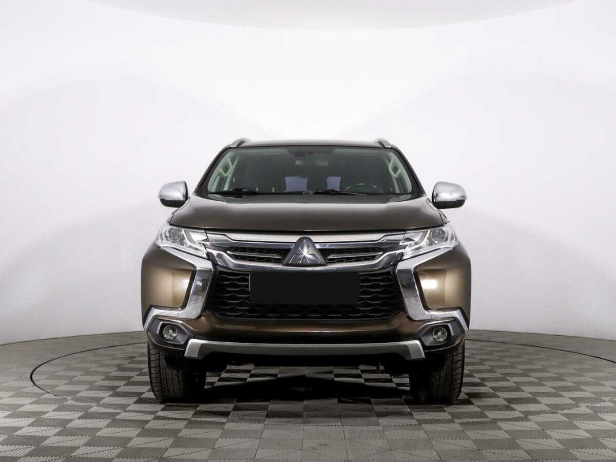 Mitsubishi Pajero Sport б/у, 2017, Автоматическая. Фото: #1