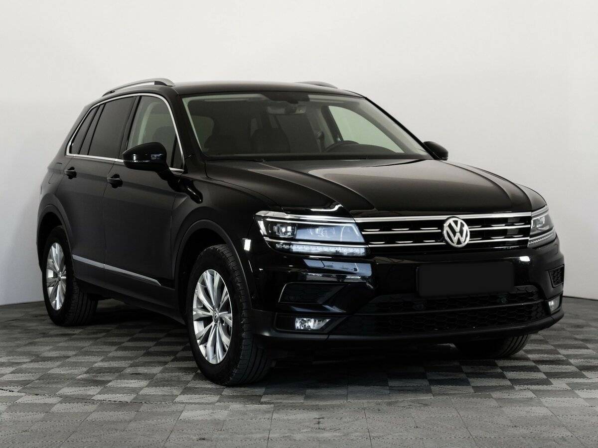 Volkswagen Tiguan б/у, 2017, Роботизированная. Фото: #2