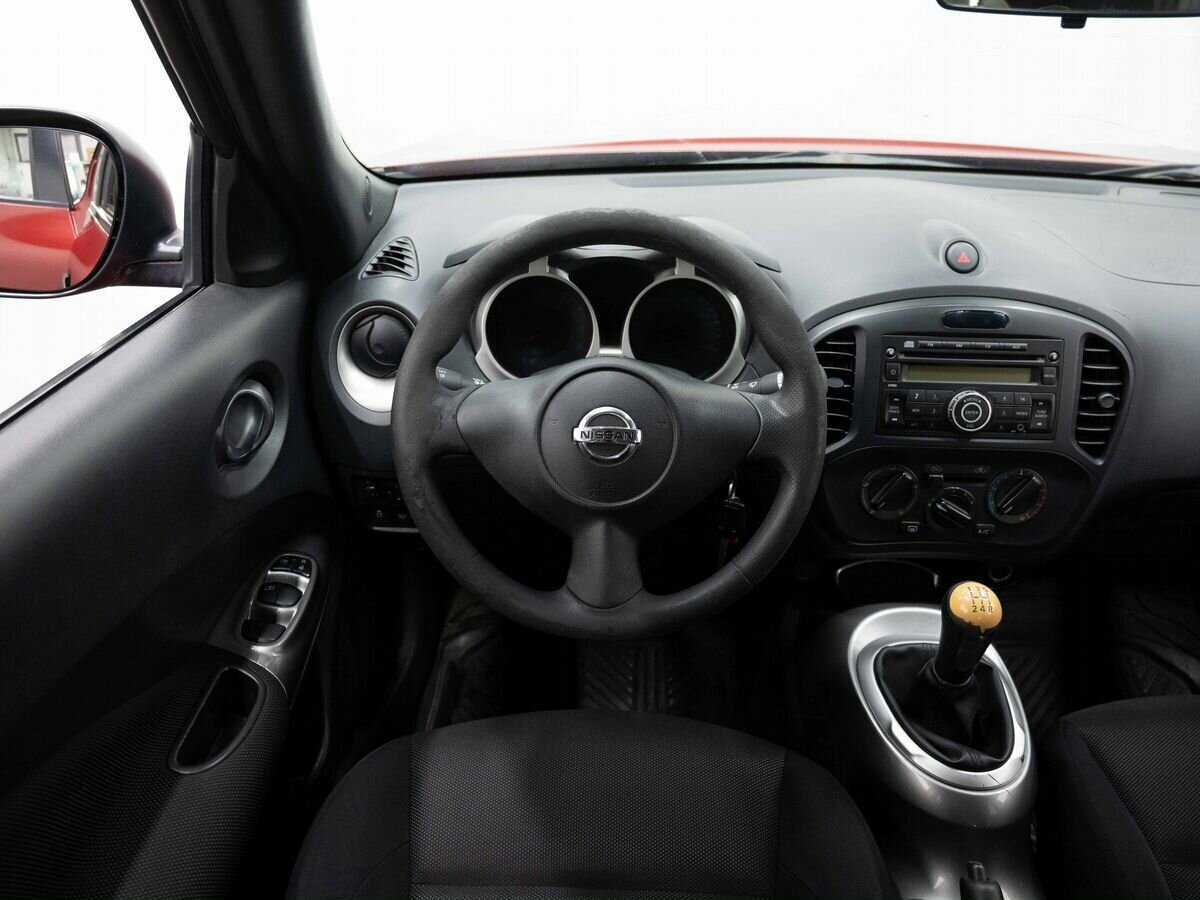 Nissan Juke б/у, 2012, Механическая. Фото: #13