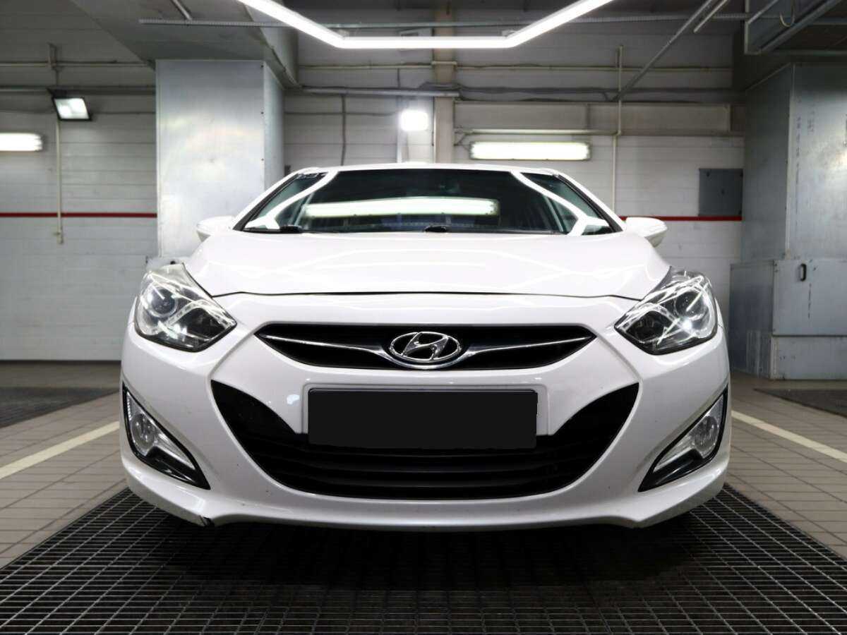 Hyundai i40 б/у, 2014, Автоматическая. Фото: #2