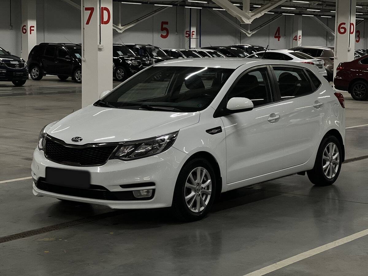 Kia Rio б/у, 2015, Автоматическая. Фото: #0