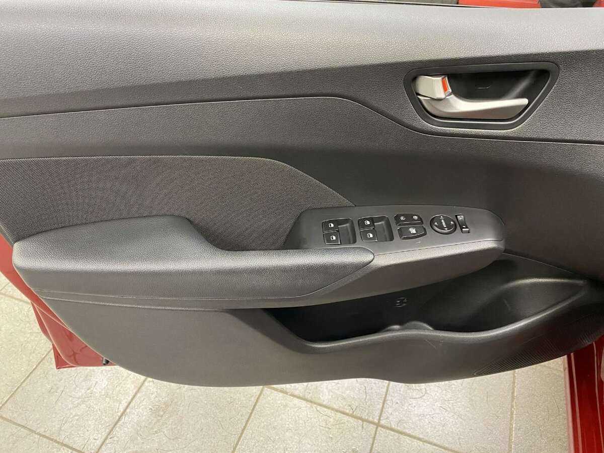 Hyundai Solaris б/у, 2018, Автоматическая. Фото: #7