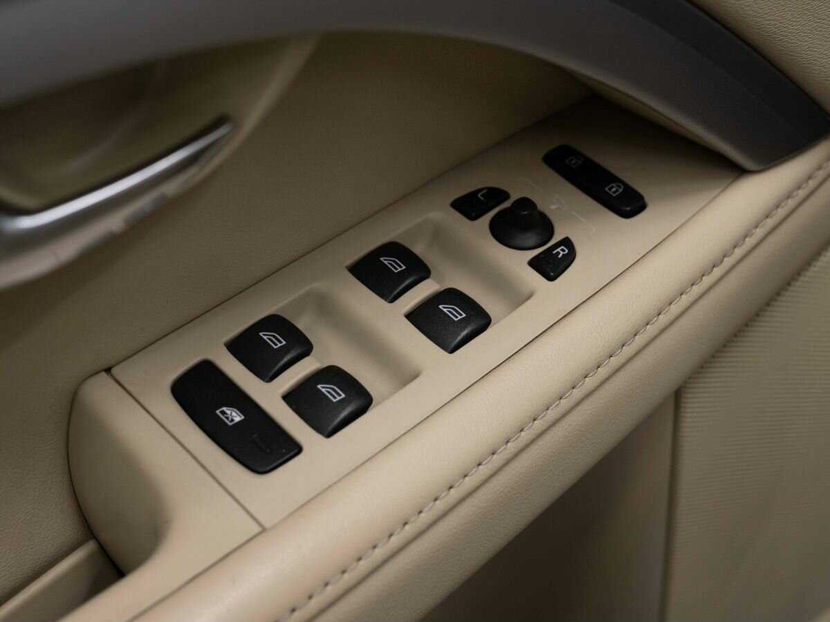 Volvo XC70 б/у, 2014, Автоматическая. Фото: #16