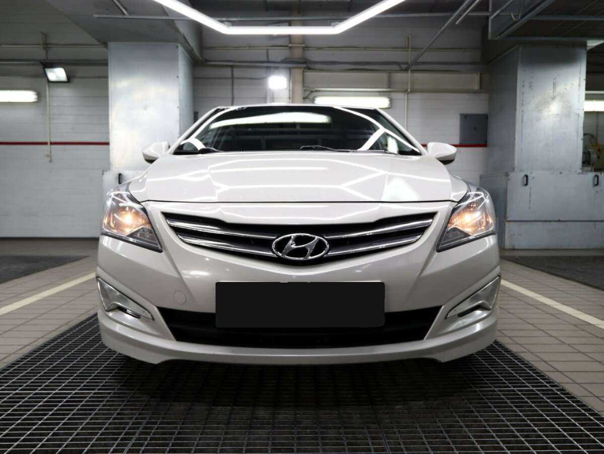 Hyundai Solaris б/у, 2015, Автоматическая. Фото: #1