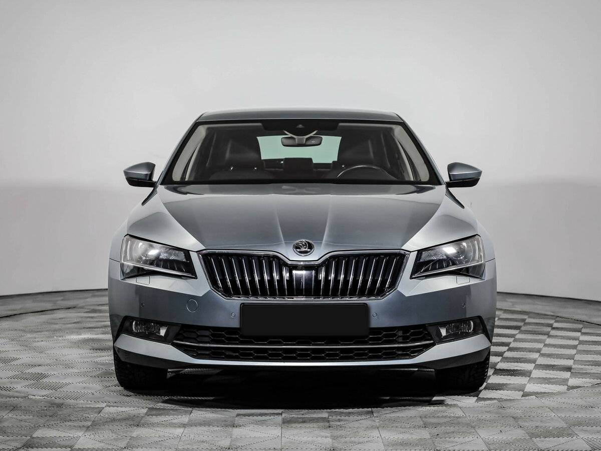 Skoda Superb б/у, 2016, Роботизированная. Фото: #1