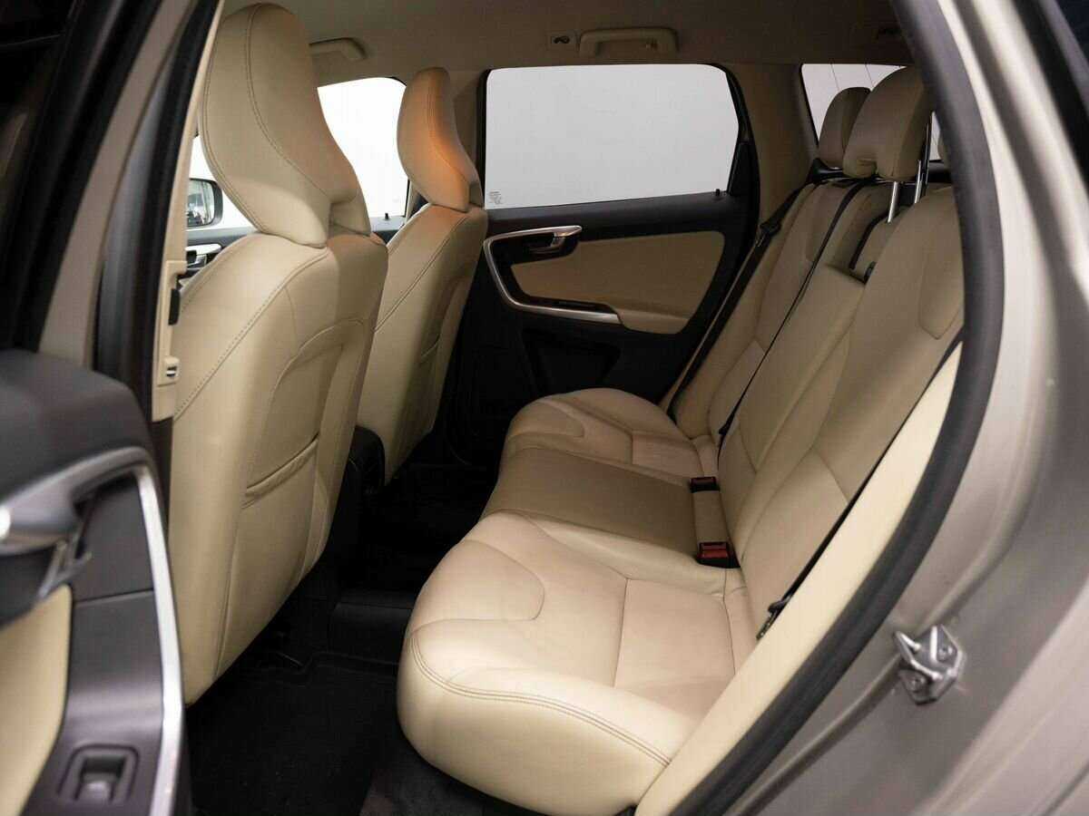 Volvo XC60 б/у, 2014, Автоматическая. Фото: #8