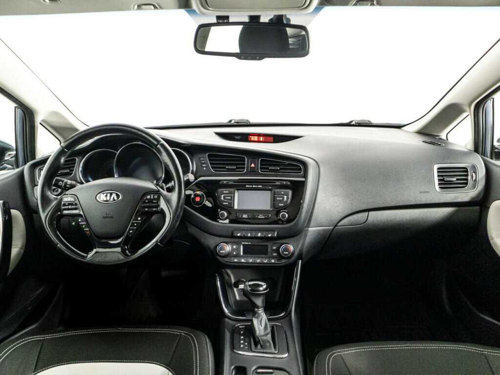 Kia Ceed б/у, 2013, Автоматическая. Фото: #12