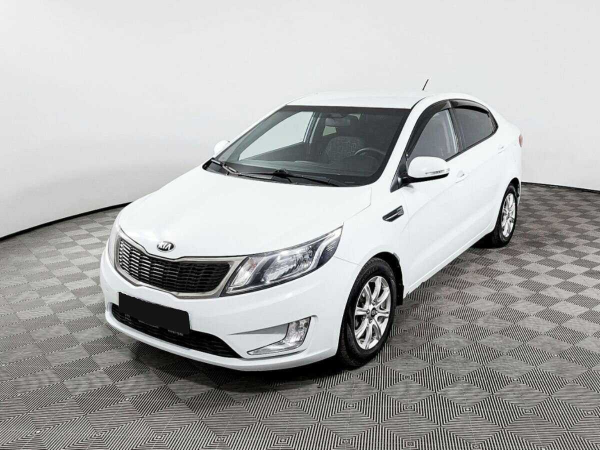 Kia Rio б/у, 2013, Механическая. Фото: #0