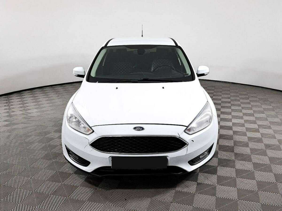 Ford Focus б/у, 2018, Механическая. Фото: #1