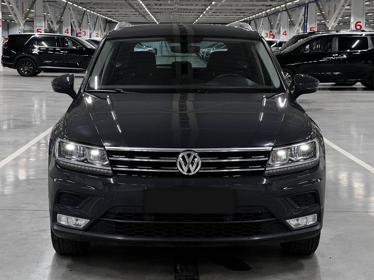 Volkswagen Tiguan б/у, 2017, Роботизированная. Фото: #1