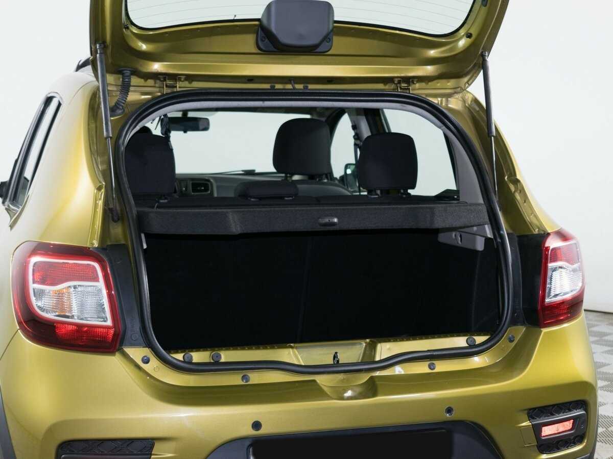 Renault Sandero б/у, 2017, Механическая. Фото: #6