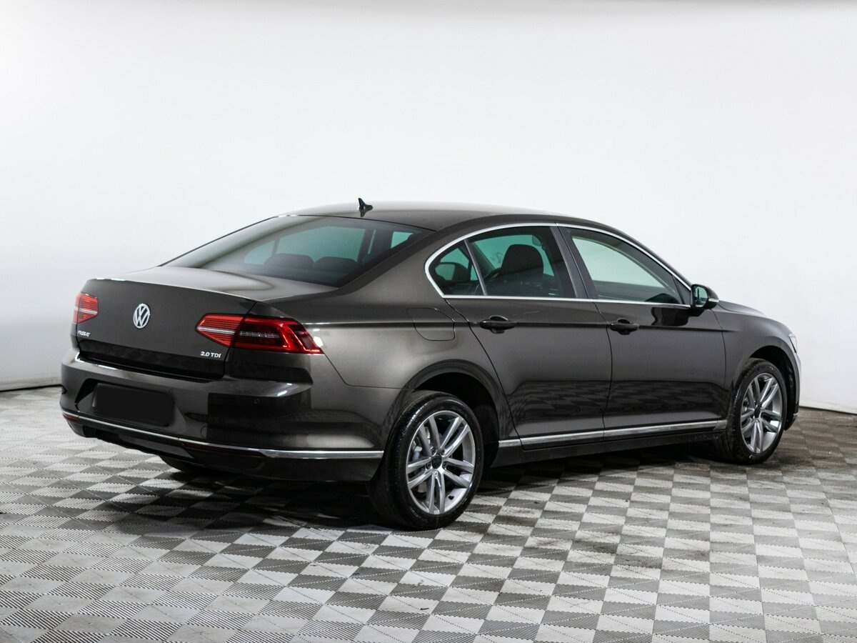 Volkswagen Passat б/у, 2017, Роботизированная. Фото: #3