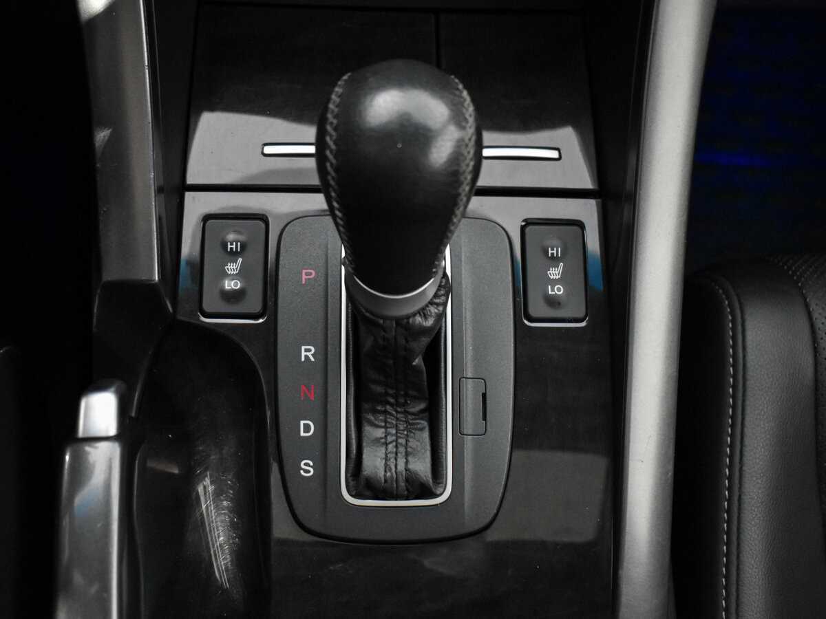 Honda Accord б/у, 2012, Автоматическая. Фото: #8