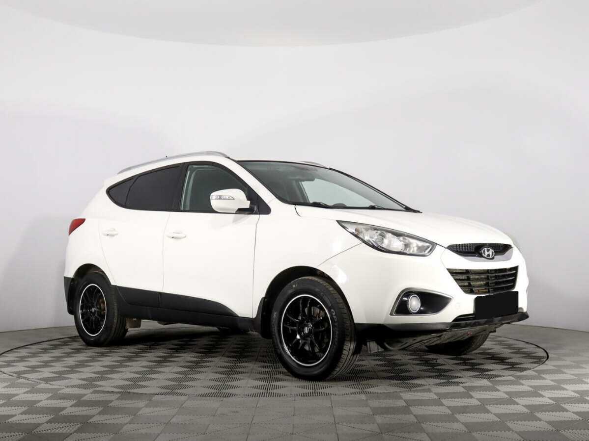 Hyundai ix35 б/у, 2013, Автоматическая. Фото: #2
