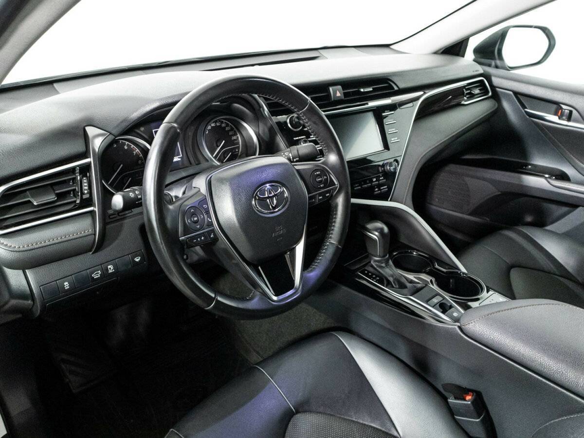 Toyota Camry б/у, 2020, Автоматическая. Фото: #10