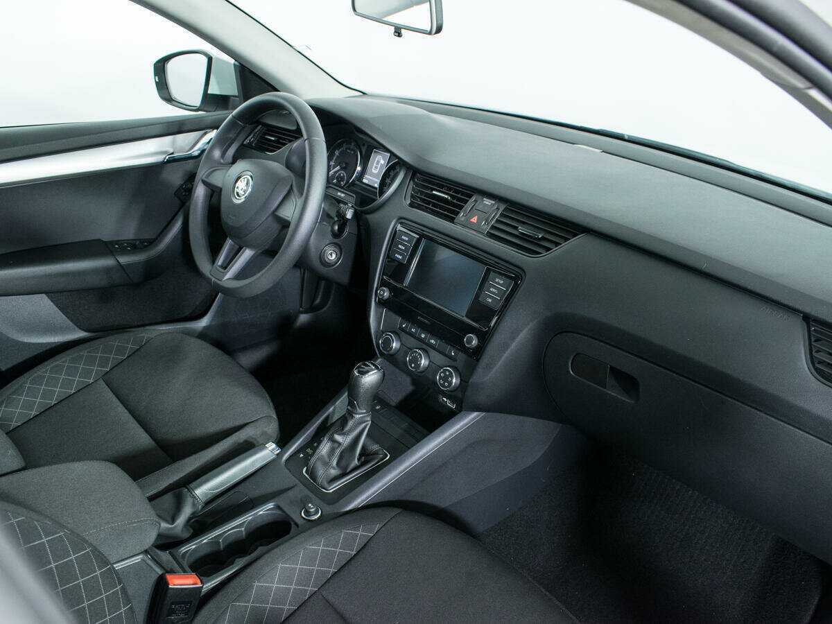 Skoda Octavia б/у, 2019, Автоматическая. Фото: #8