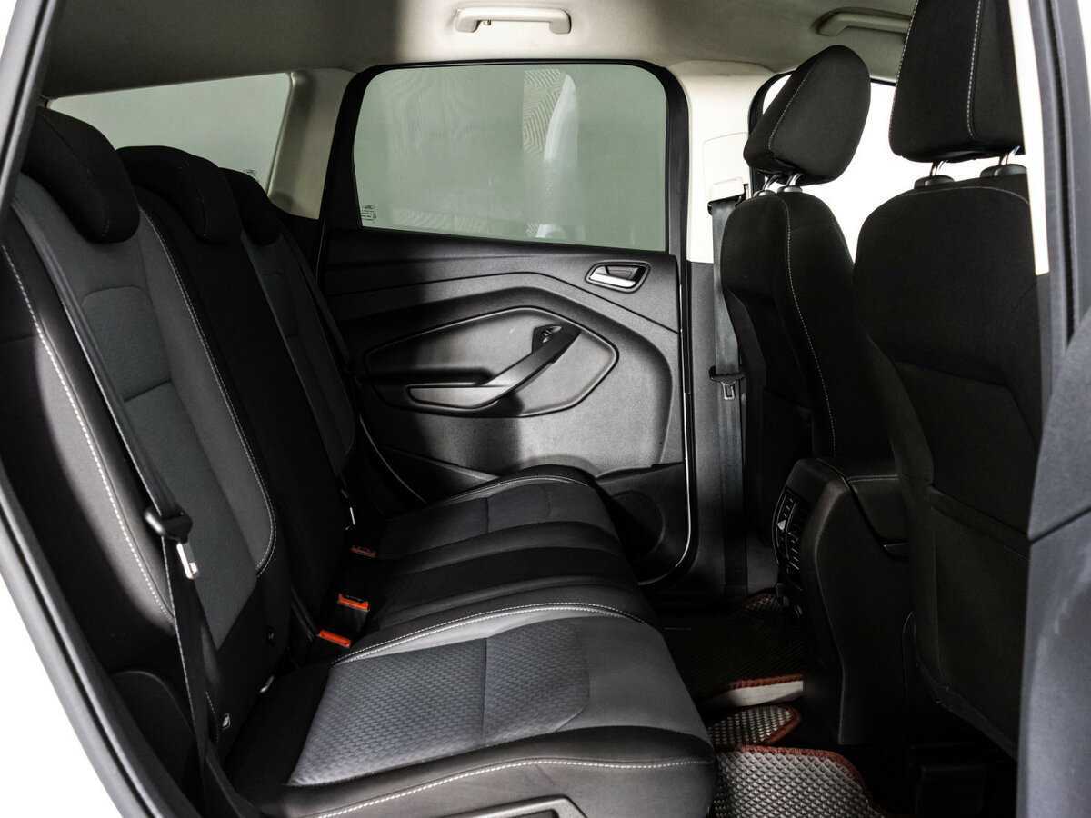 Ford Kuga б/у, 2017, Автоматическая. Фото: #8