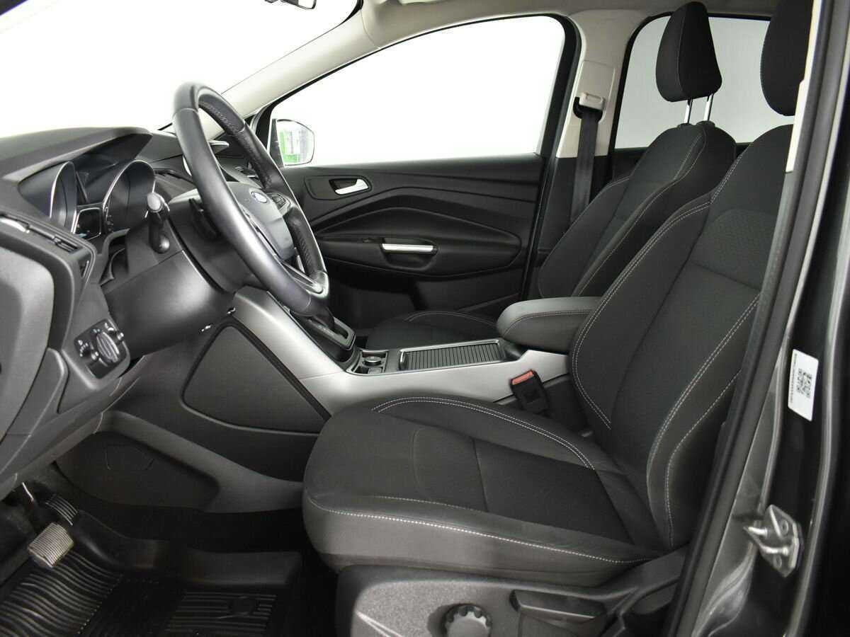 Ford Kuga б/у, 2017, Автоматическая. Фото: #9