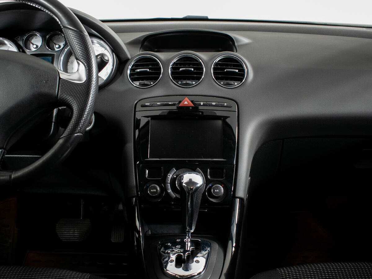 Peugeot 408 б/у, 2018, Автоматическая. Фото: #8