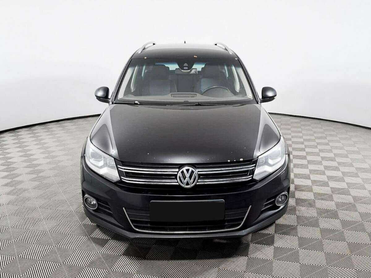 Volkswagen Tiguan б/у, 2013, Автоматическая. Фото: #1