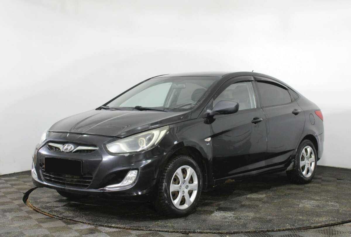 Hyundai Solaris б/у, 2013, Механическая. Посмотреть фото