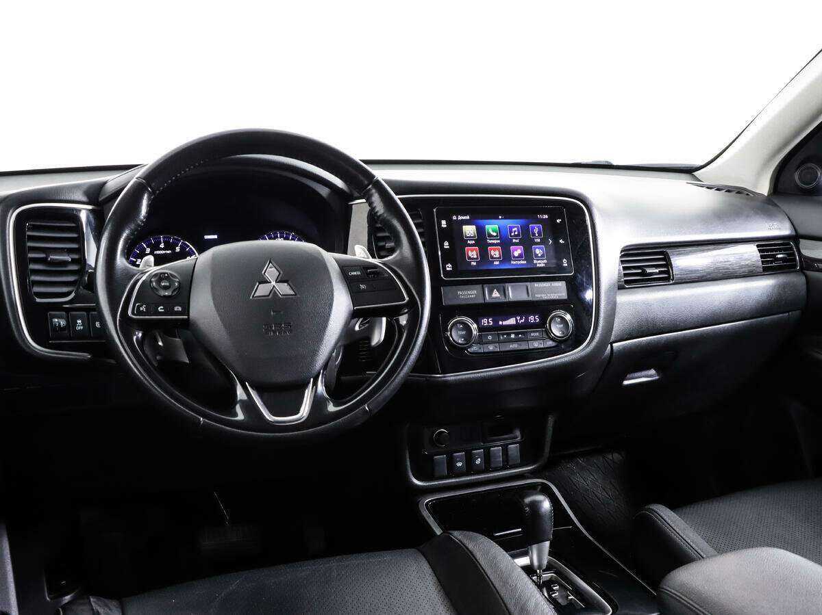 Mitsubishi Outlander б/у, 2018, Вариатор. Фото: #10