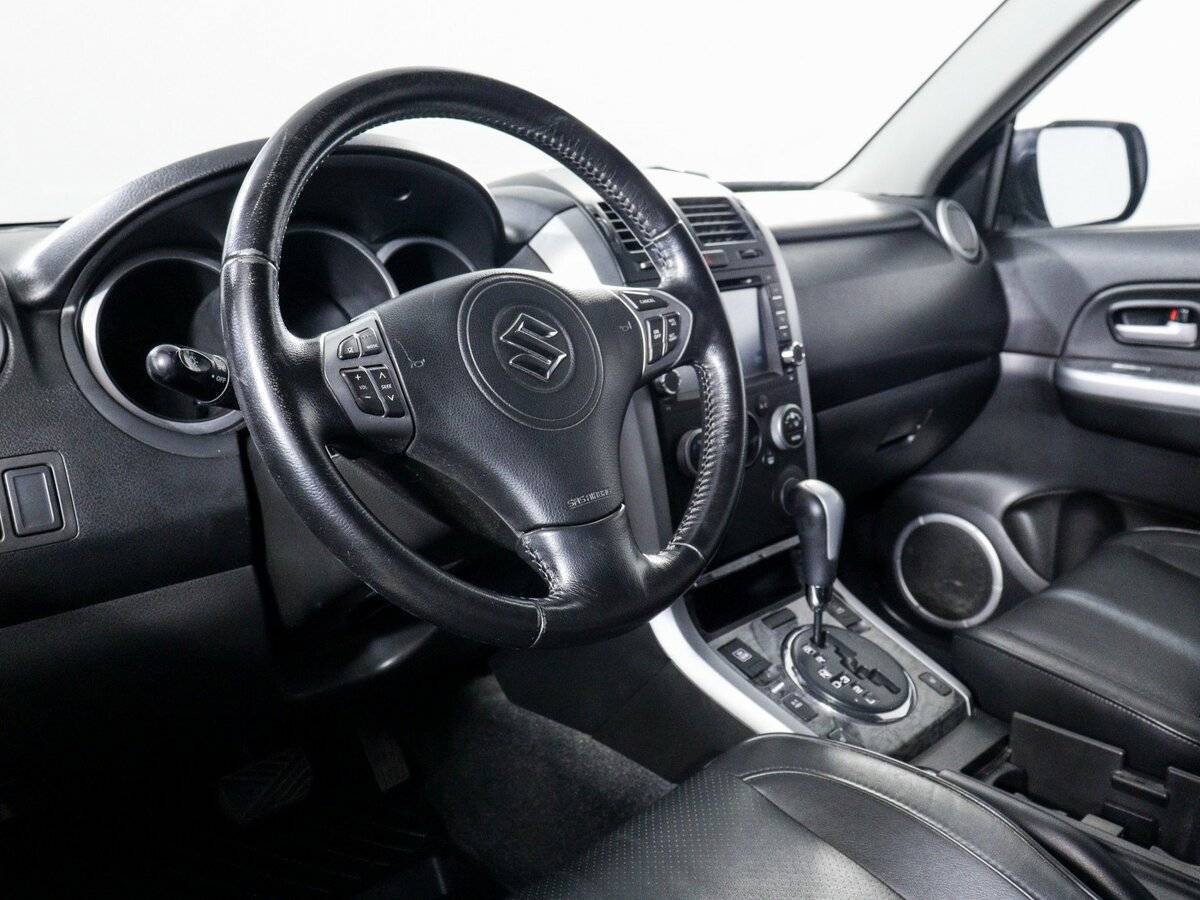 Suzuki Grand Vitara б/у, 2013, Автоматическая. Фото: #9