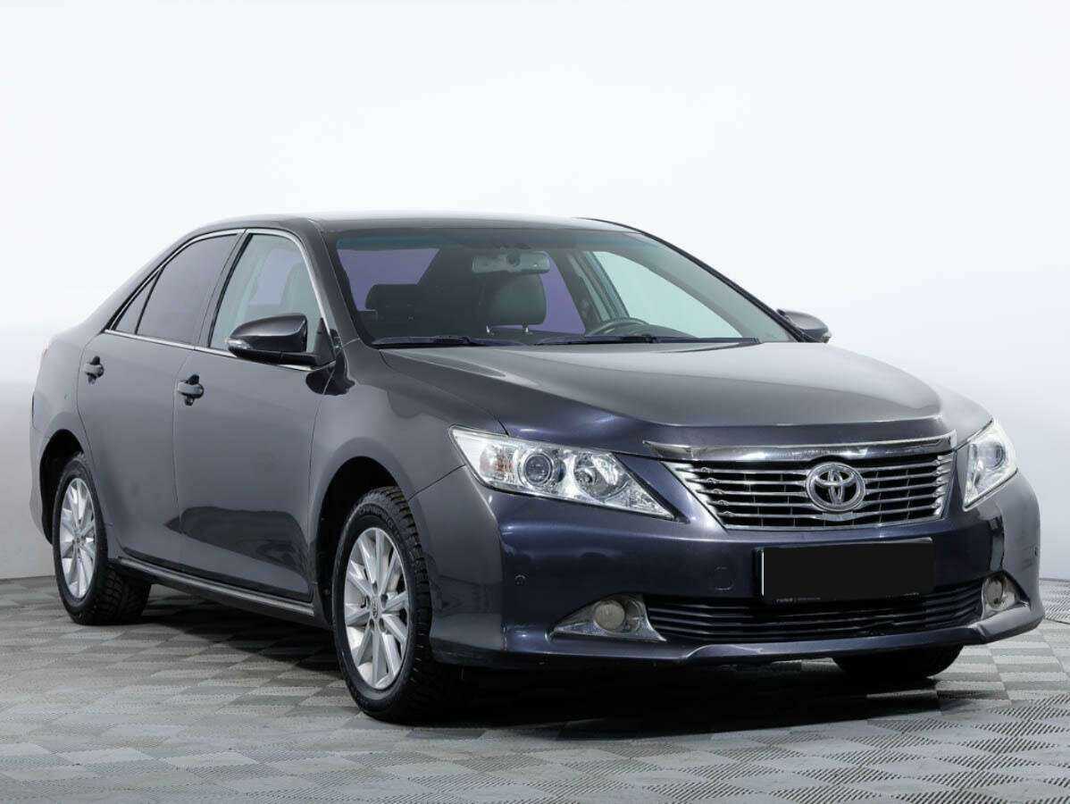 Toyota Camry б/у, 2013, Автоматическая. Фото: #1